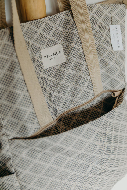 Beiger Rucksack Shopper PANT mit Rautenmuster Detail Front
