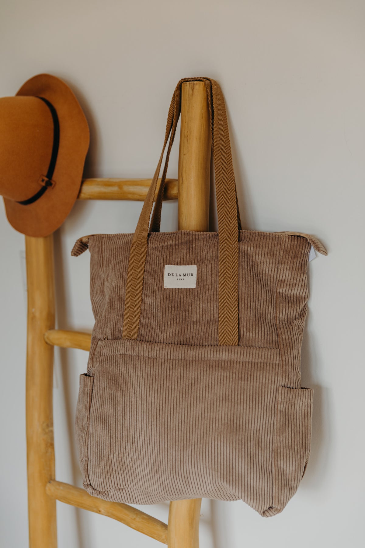 Brauner Cord Rucksack Shopper TOAST mit Reißverschluss