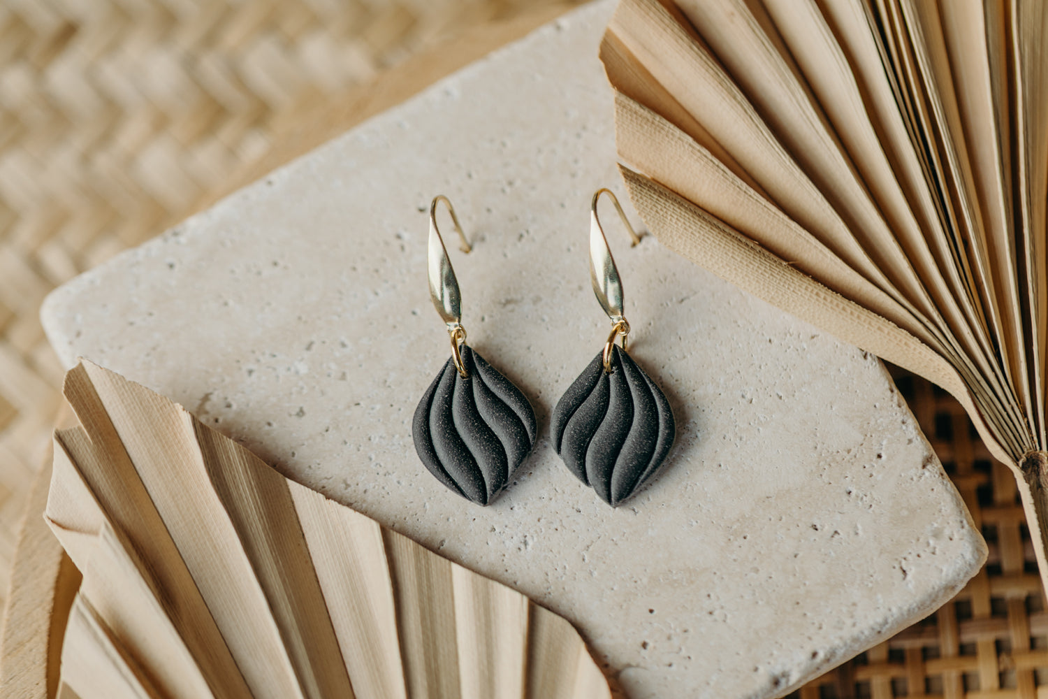 SUSAN - Curved Black Polymer Clay Earrings