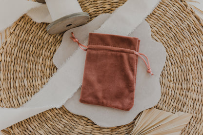 altrosa Schmuckbeutel aus Samt