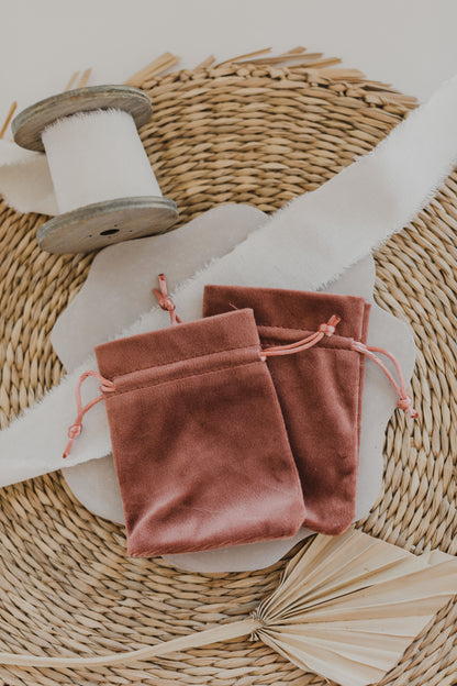 altrosa Schmuckbeutel aus Samt