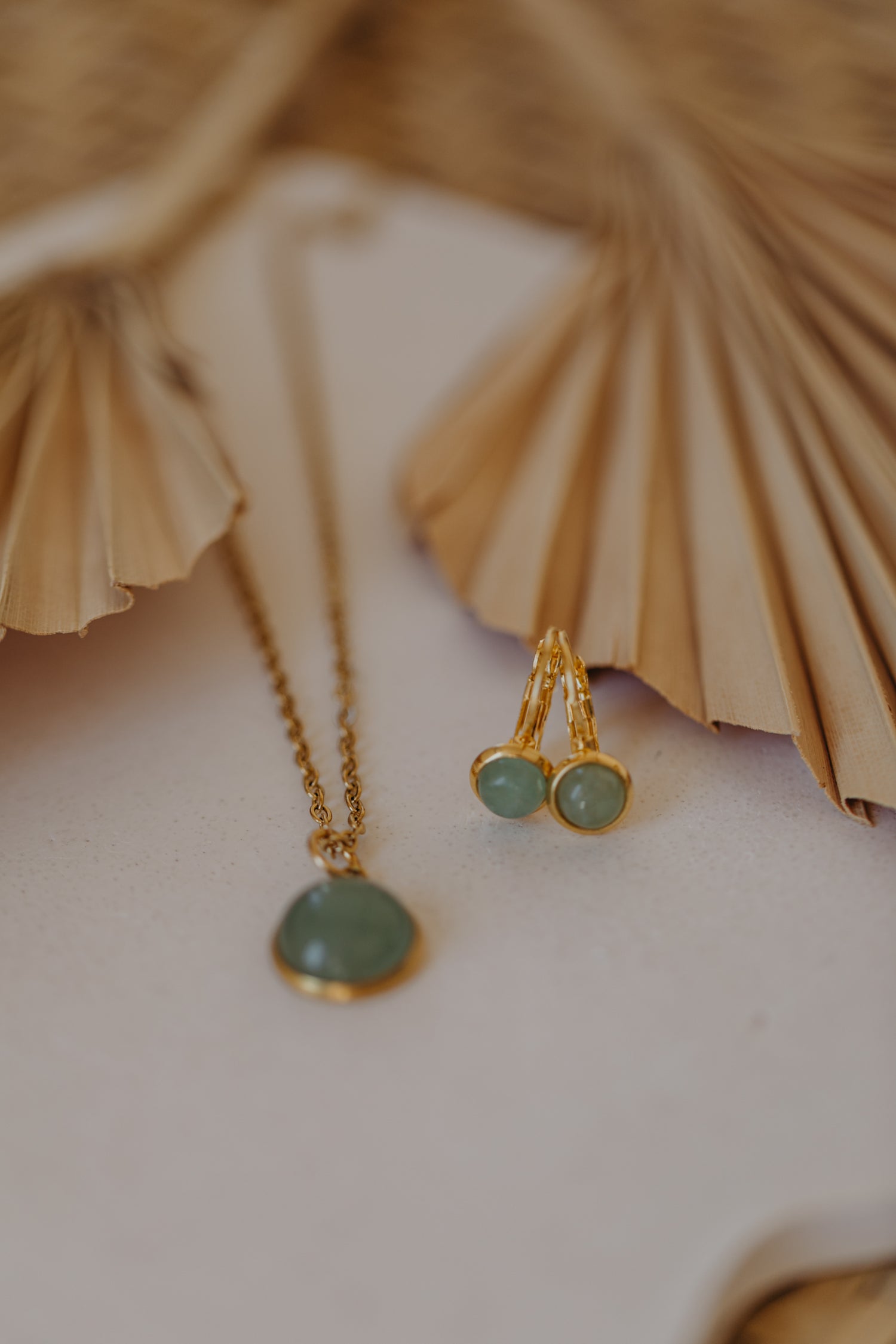 Schmuckset grüner Aventurin gold: 6 mm Ohrhänger &amp; 12 mm Halskette