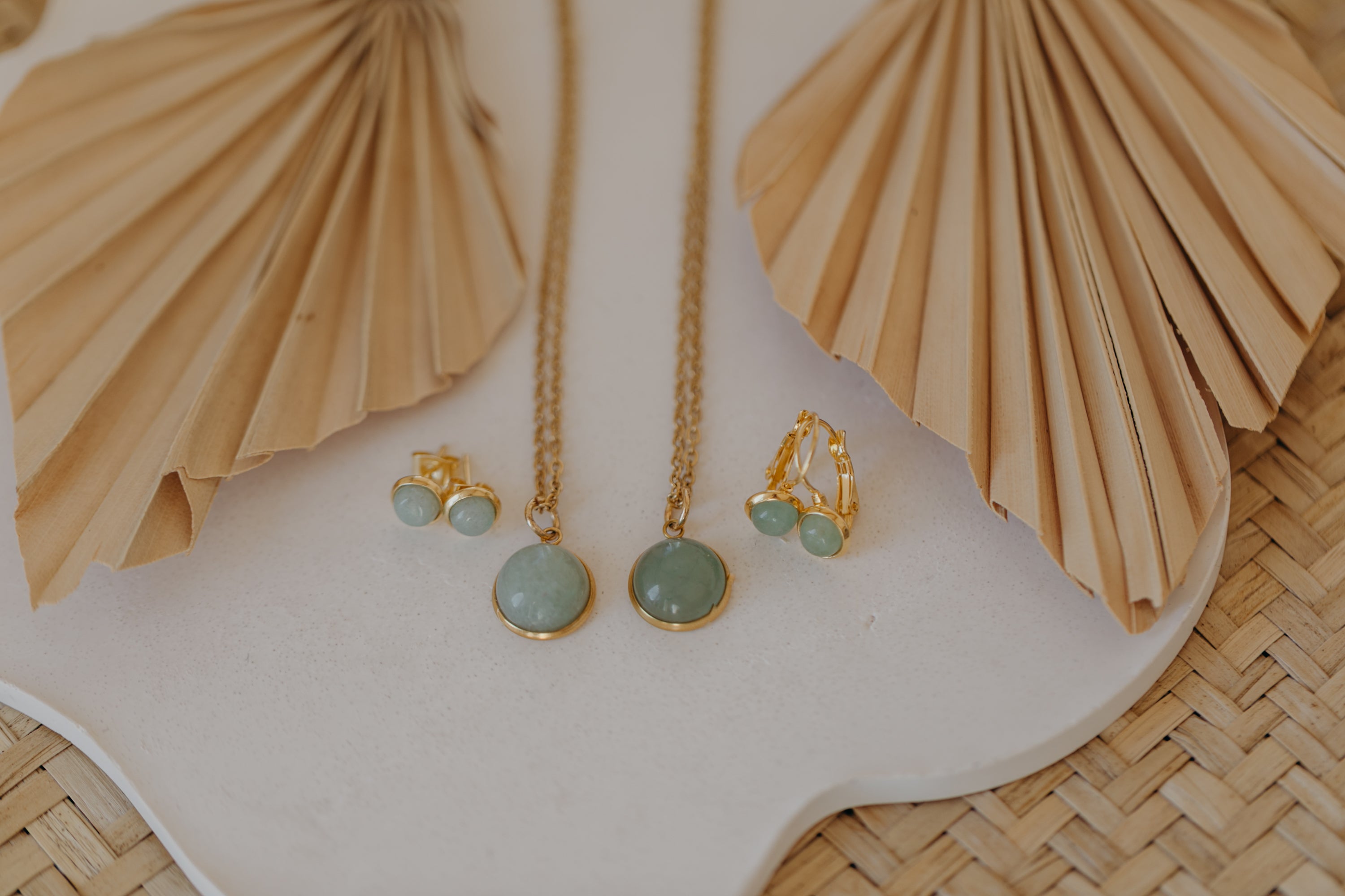 Schmuckset grüner Aventurin gold: 6 mm Ohrhänger &amp; 12 mm Halskette
