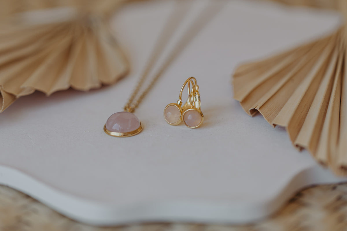 Schmuckset Rosenquarz gold: 6 mm Ohrhänger &amp; 12 mm Halskette