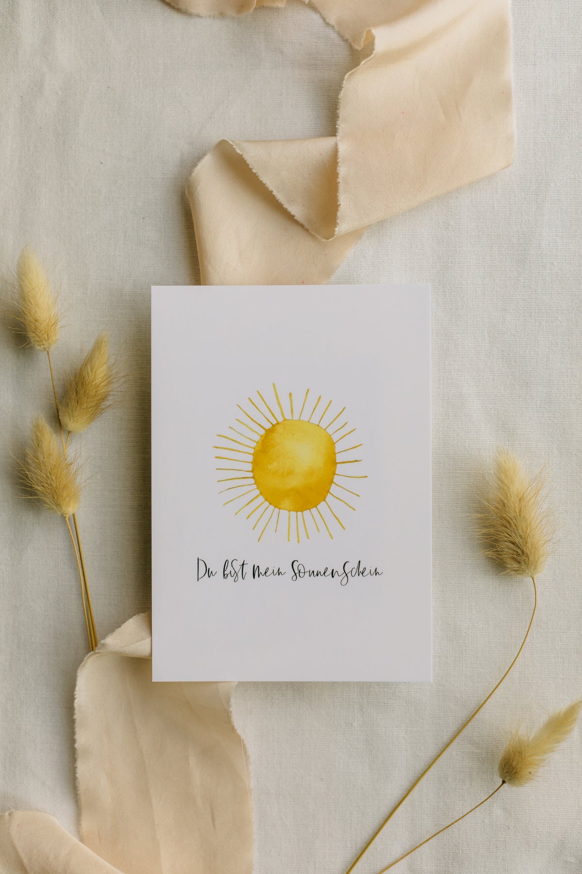 Postkarte gelbe Sonne mit dem Aufdruck "Du bist mein Sonnenschein"