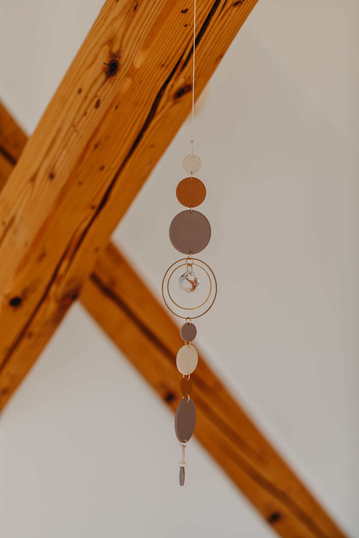 Sonnenfänger 011 mit Punkten in Kalk, Cognac und Lila-Grau