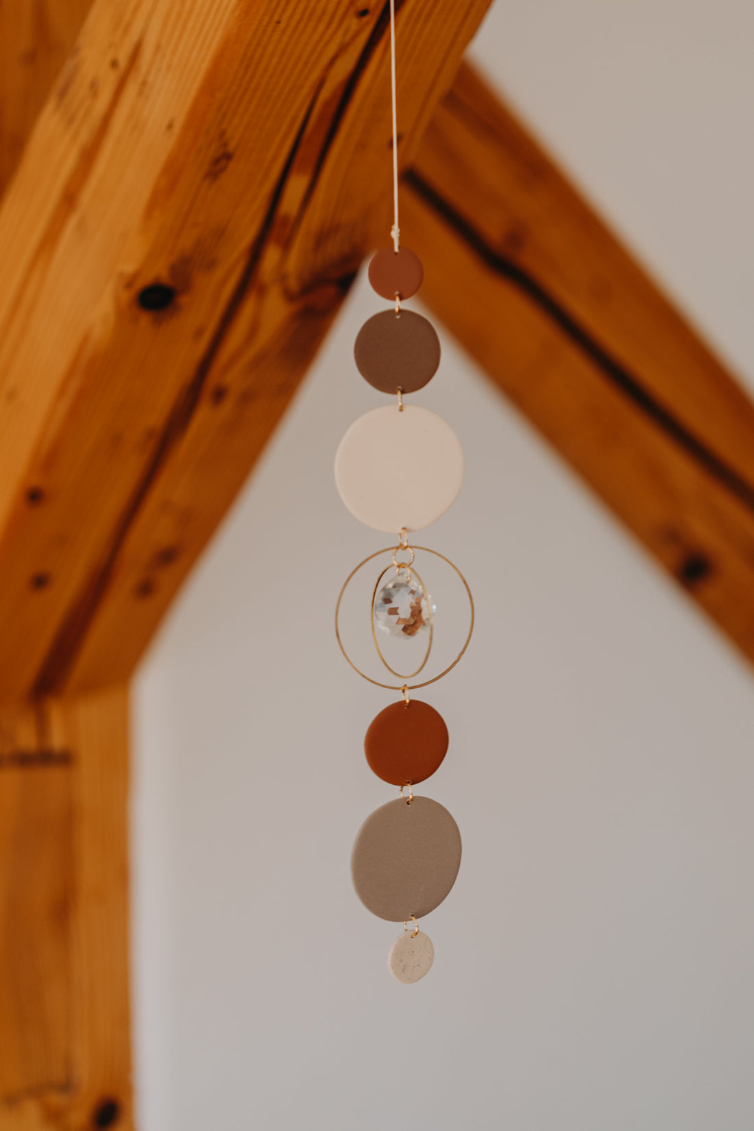 Sonnenfänger 009 mit Punkten in Cognac, Braun, Kieselstein und Vanille