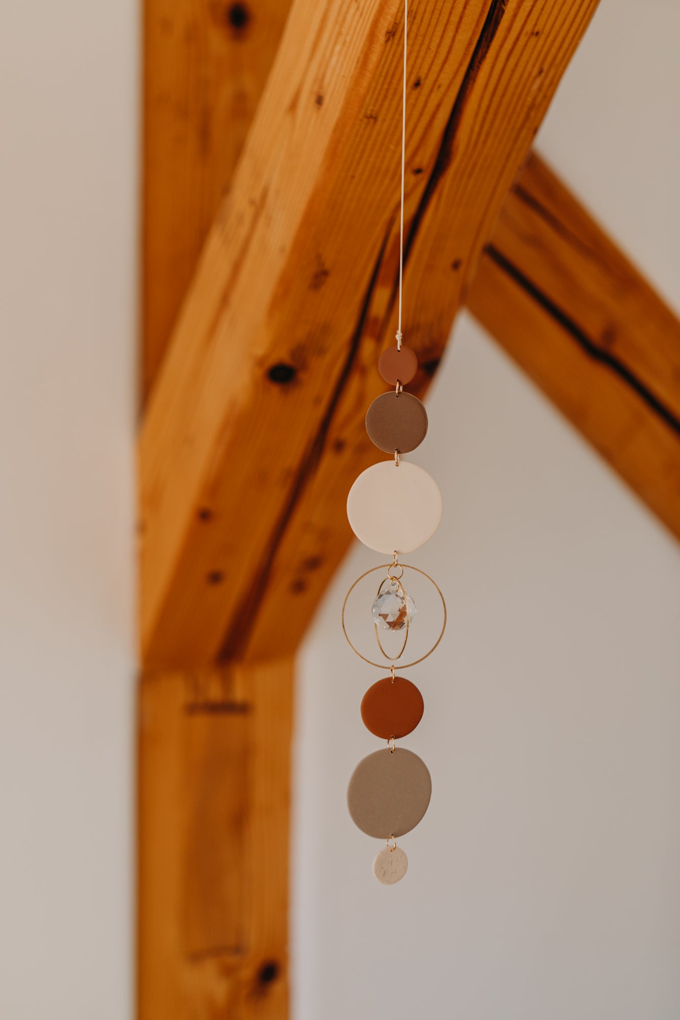 Sonnenfänger 009 mit Punkten in Cognac, Braun, Kieselstein und Vanille