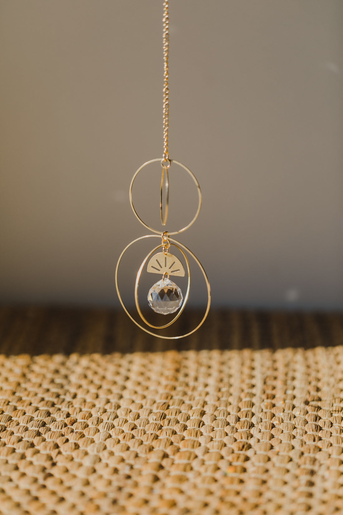 Suncatcher semicircle with stripes