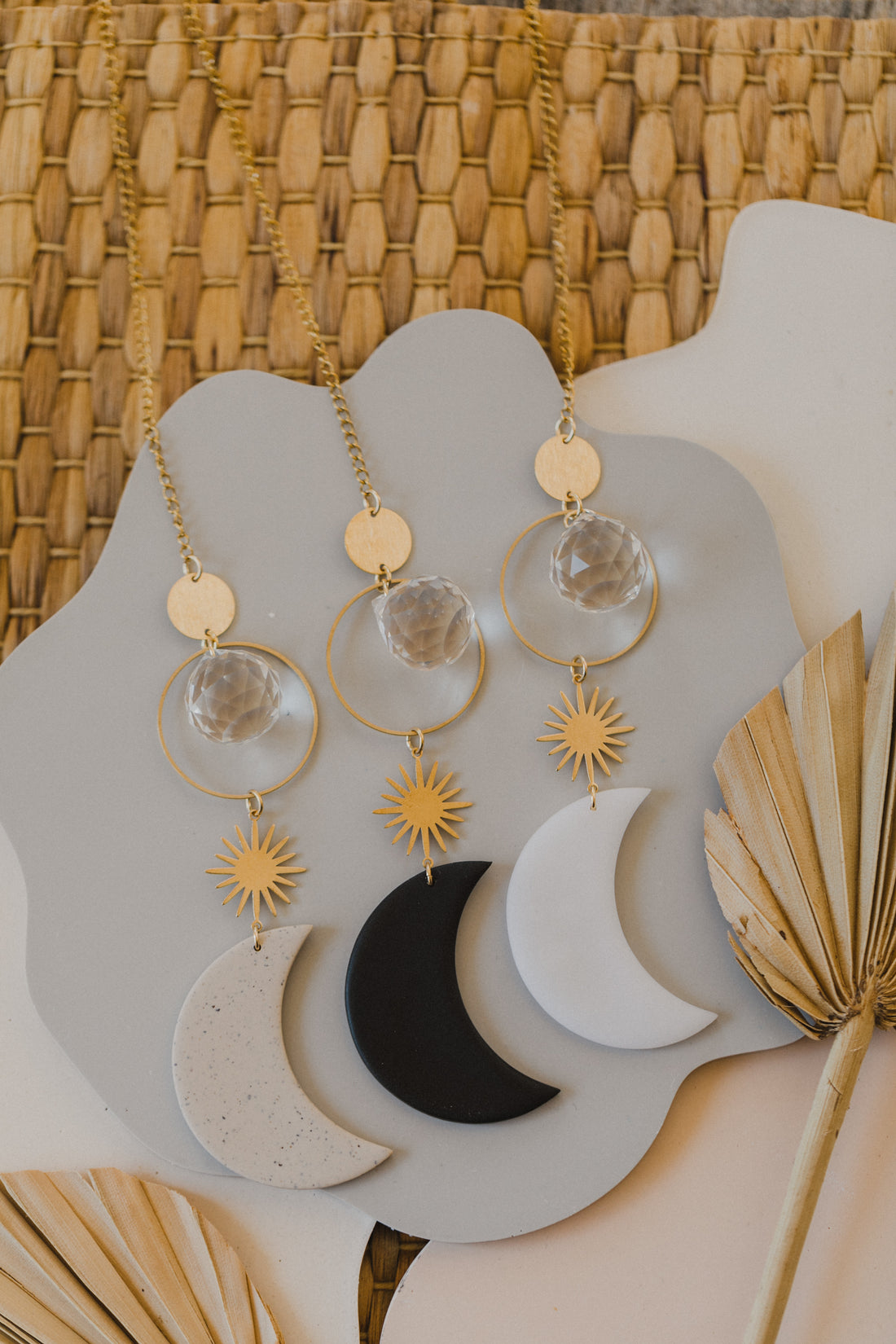 Suncatcher Moon, white, lime, black
