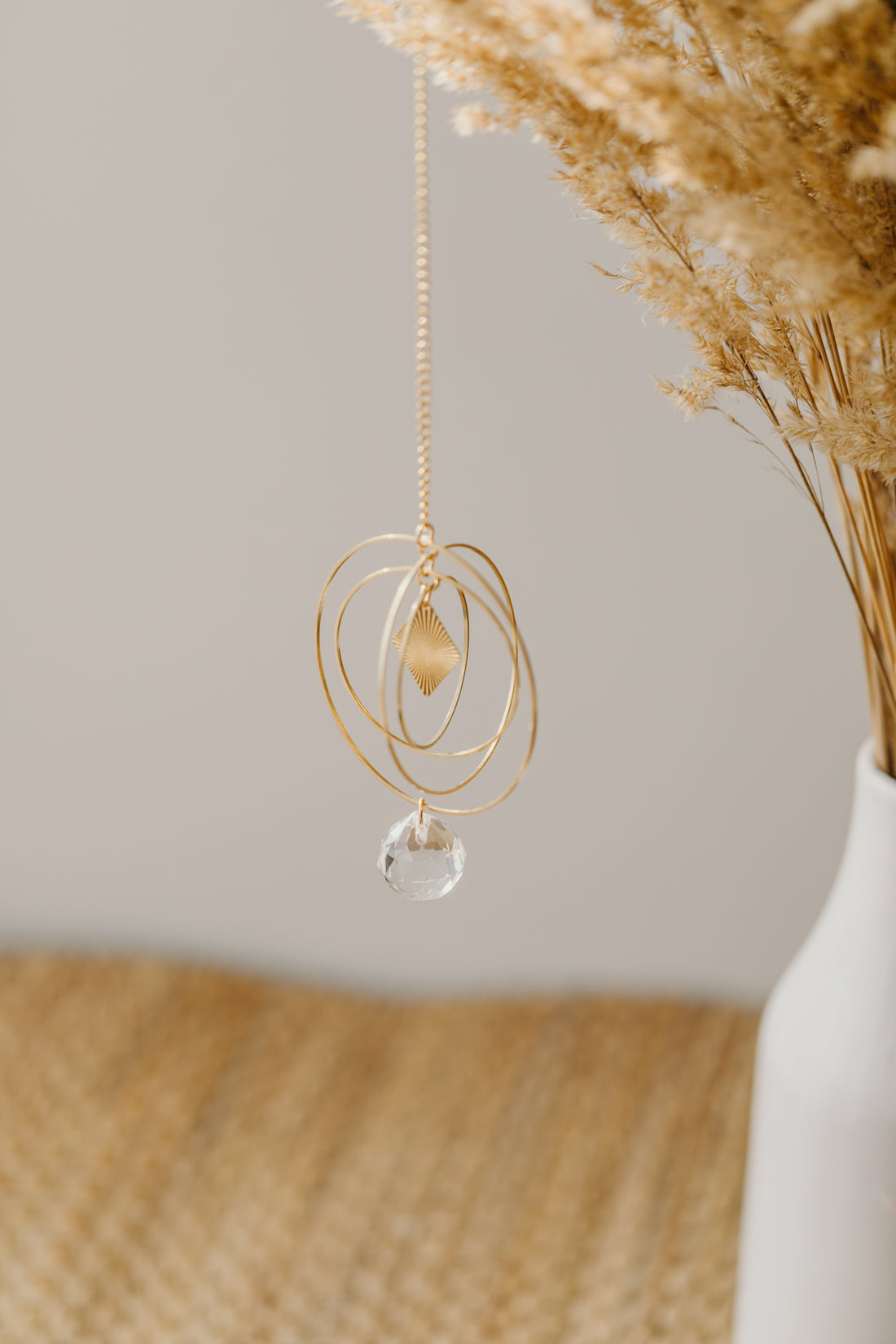 Suncatcher diamond with four circles