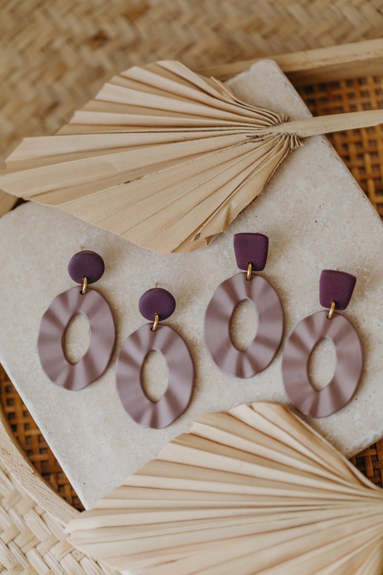 TABEA - große ovale Polymer Ton Ohrringe in lila/aubergine