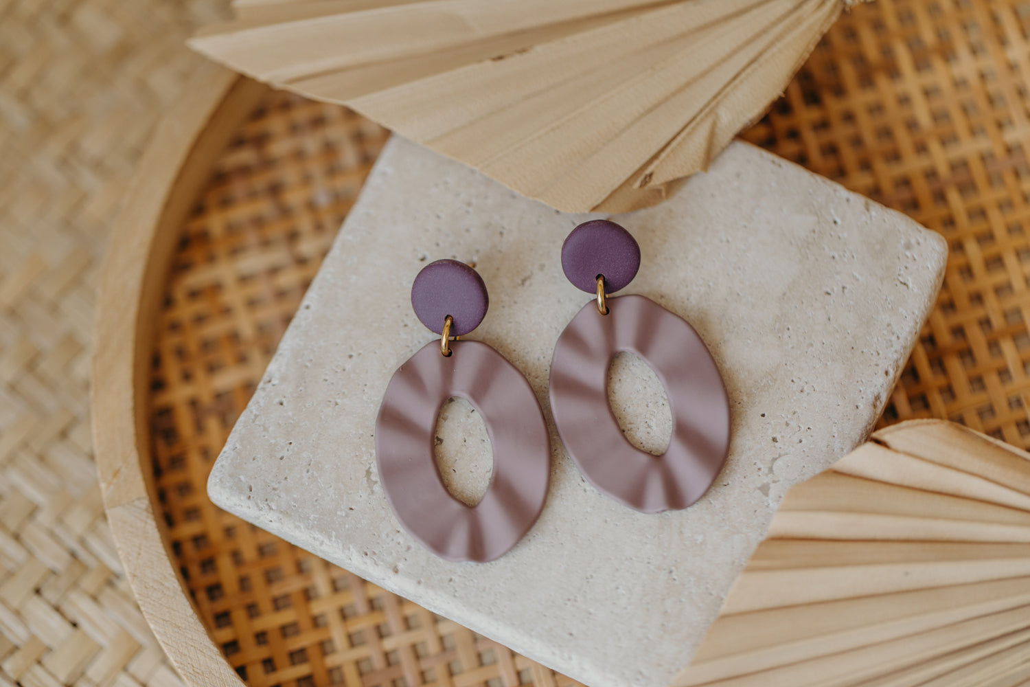 TABEA - große ovale Polymer Ton Ohrringe in lila/aubergine