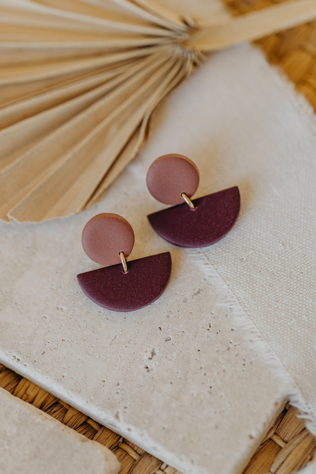 TAMARA - two-tone polymer clay earrings in mauve and merlot