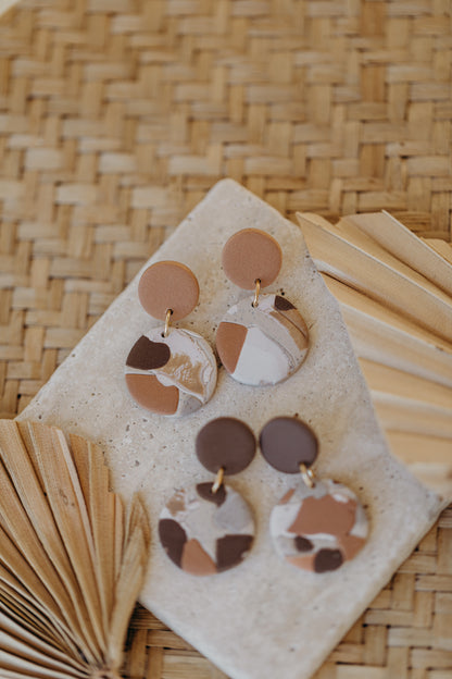 braune runde Terrazzo Ohrringe aus Polymer Ton