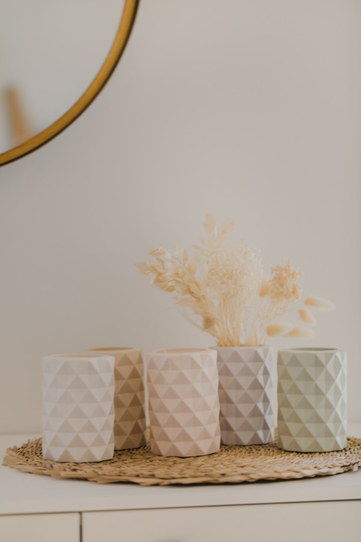 Vase mit Karomuster