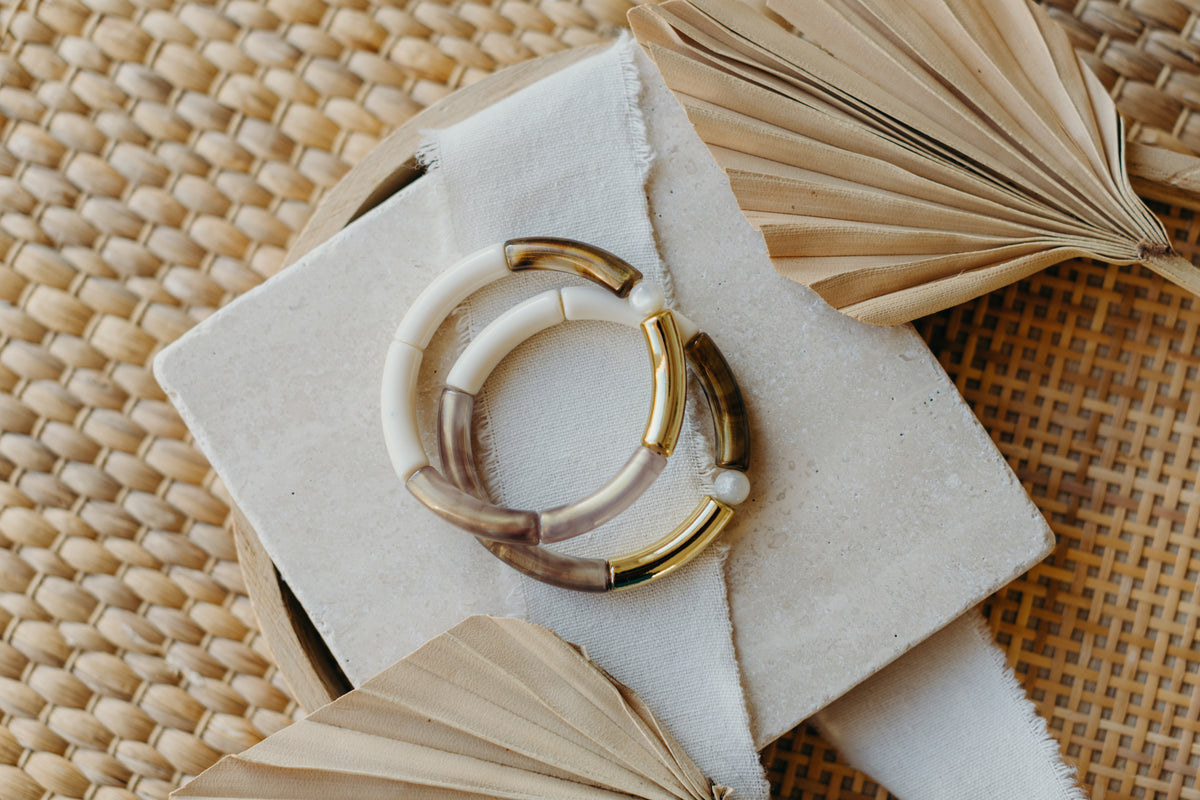 Perlenarmband 065 mit Tube Perlen in Gold, Braun und Creme