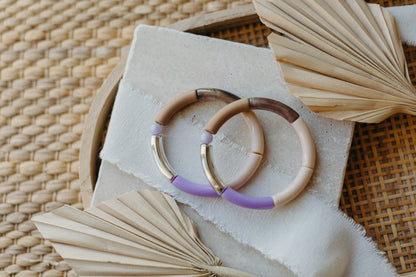 Perlenarmband mit Tube Perlen in  Silber, braun-glänzend, Creme und Lila