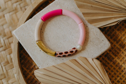 Perlenarmband 004 mit Tube Perlen in Gold, Beige, Rosa, Pink und Print