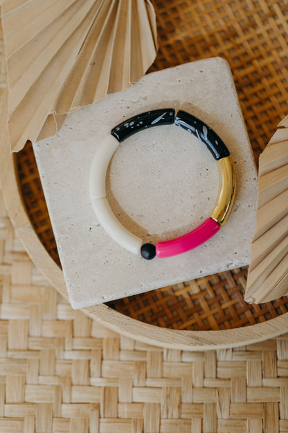 Perlenarmband 012 mit Tube Perlen in Gold, Creme, Dunkles Pink und Schwarz