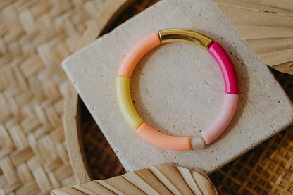 Perlenarmband 028 mit Tube Perlen in Gold, Gelb, Apricot, Rosa und Pink