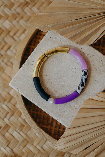 Perlenarmband 031 mit Tube Perlen in Gold, Lila, Schwarz und Leo Print