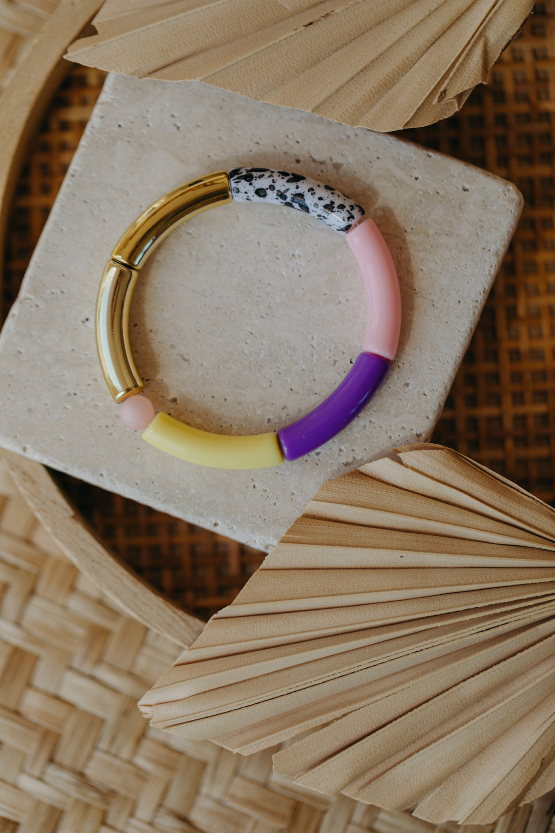 D - Perlenarmband 033 mit Tube Perlen in Gold, Gelb, Rosa, Lila, Schwarz-Weiß