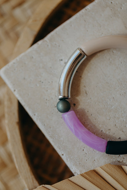 Perlenarmband 034 mit Tube Perlen in Silber, Creme, Lila, Grün, Schwarz und Leo Print