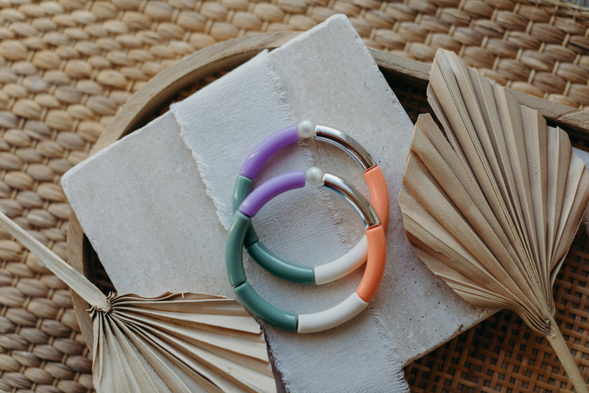 Perlenarmband 076 mit Tube Perlen in Silber, Grün, Orange und Creme