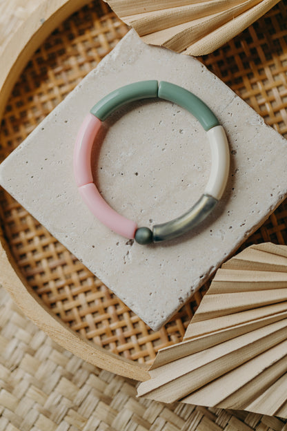 Pearl bracelet with tube pearls in gold, light brown, purple and white