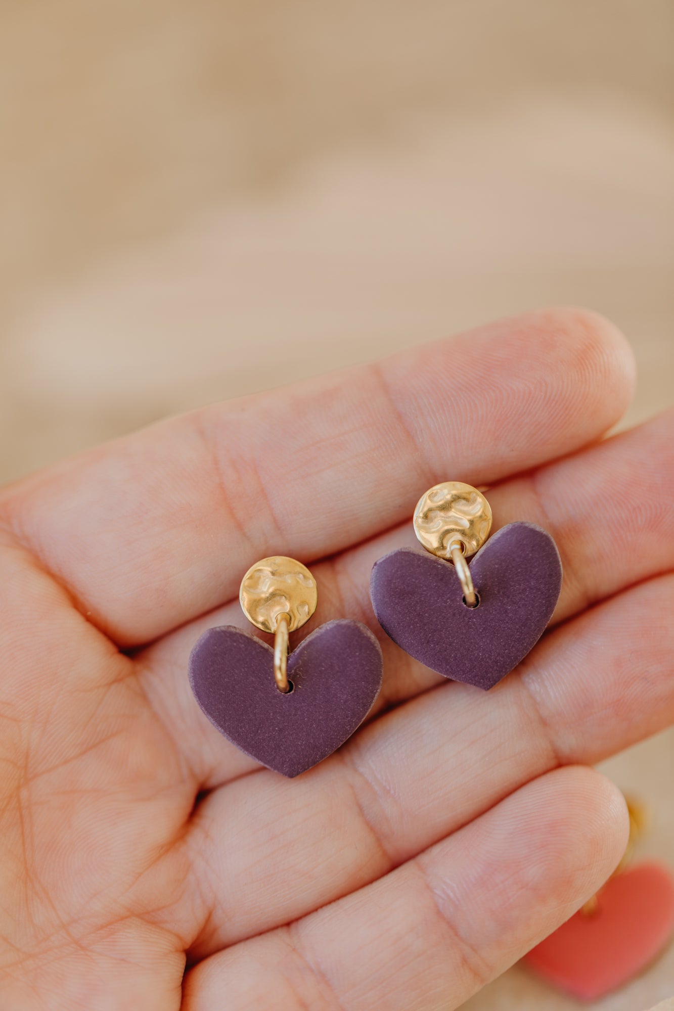 VALENTINA - Herz Ohrringe in Aubergine