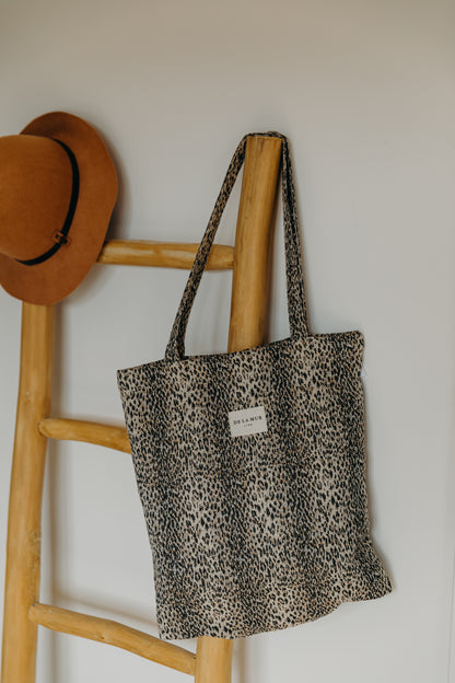 Beige Leo Print Tasche LEO mit Reißverschluss